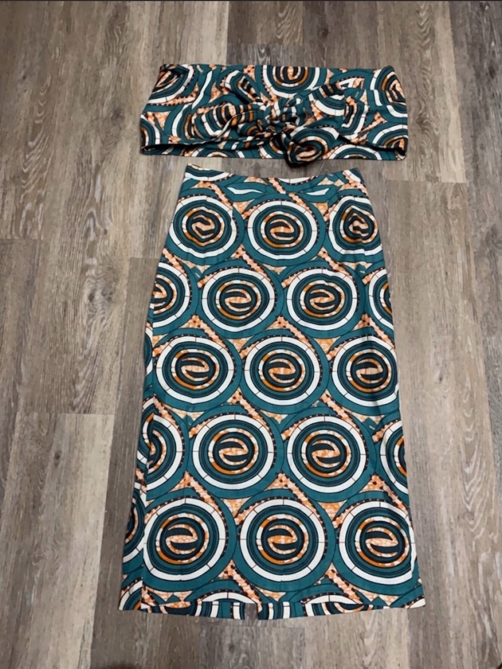 Ashro Graphic Swirl Cotton Midi Skirt & Flexible Wired Multi-Way Scarf Set 6